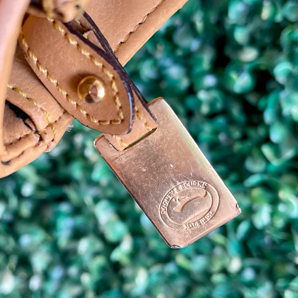 Vintage Leather Canvas Dooney & Bourke Multi Compartment Purse Handbag - Picture 6 of 13